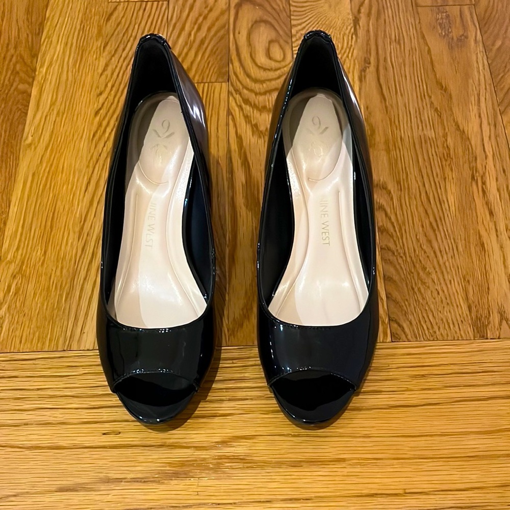 Nine West Black Elegant Peep Toe Heels